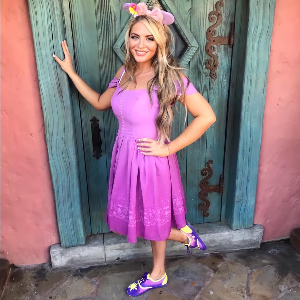 Her Universe Disney Rapunzel Tangled Dress size small